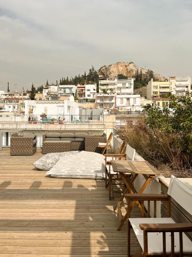 Hill * Atenas